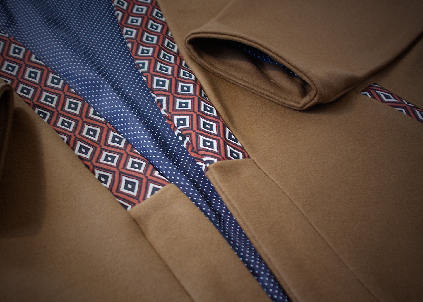 KIMONO BRUN COL MOTIF CRAVATE - L'atelier Kez'ya